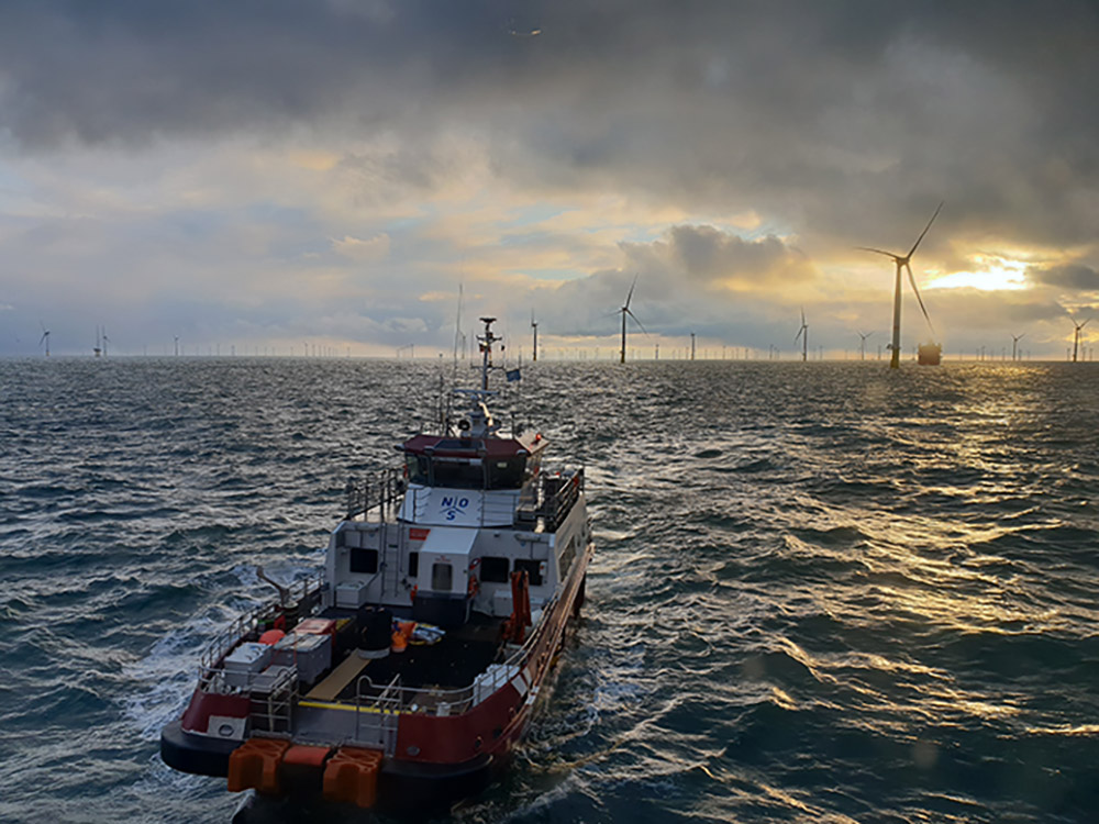 CTV Approaching An Offshore Wind Farm Shutterstock